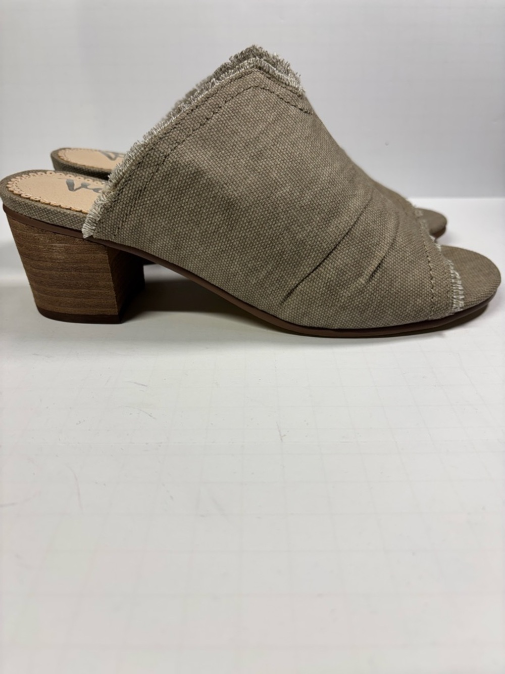 ✨Very G Bianca Taupe Mules Size 8 - Picture 5 of 11